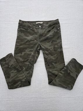 Levi's Women's Skinny Camo Pants in Olive Green
